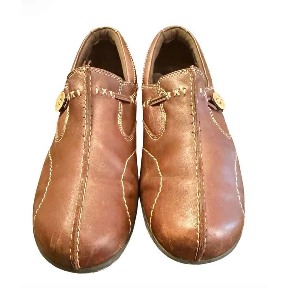Clarks Bendables Brown Leather Loafer Clogs w/ Button Accent Sz. 9W Comfort